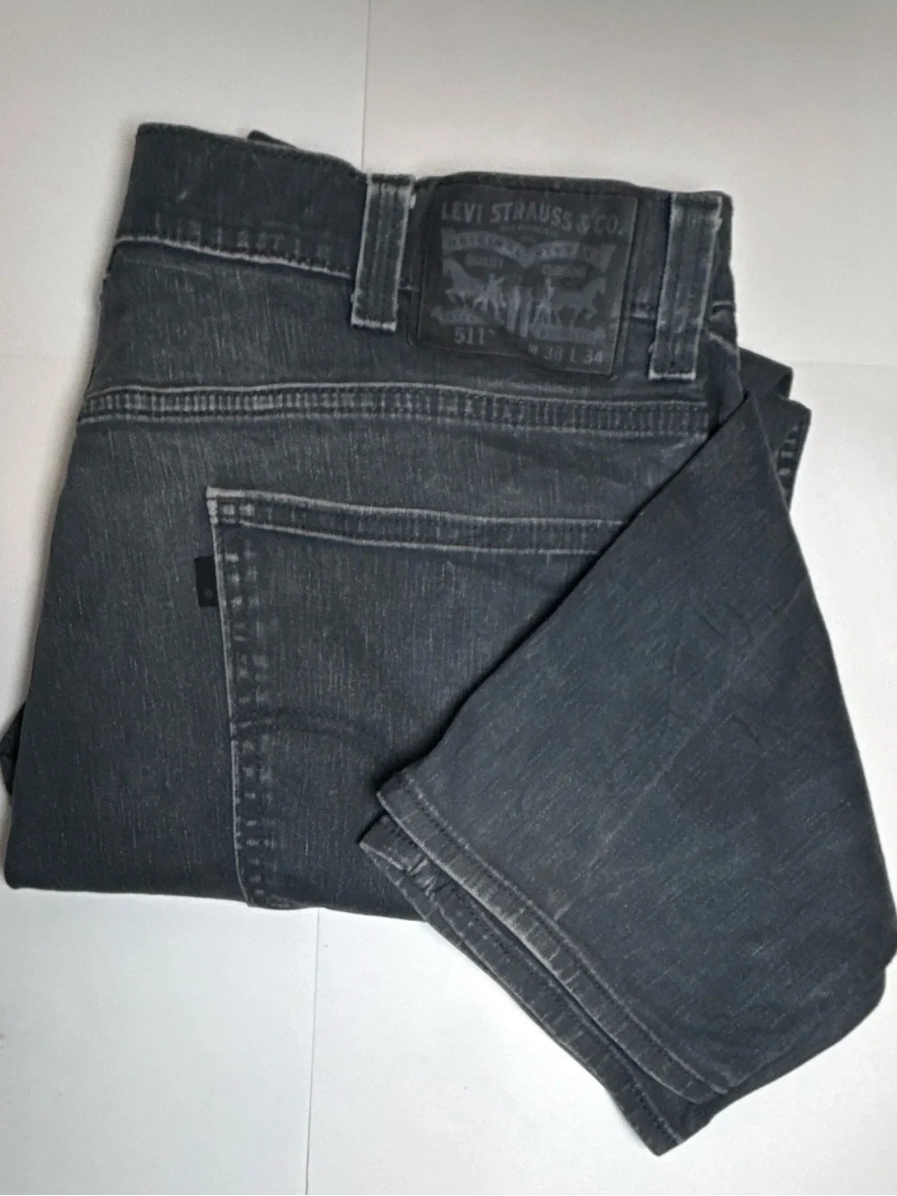 Levi's 511 Slim Fit Men's Denim Jeans in Dark Gray 38x34